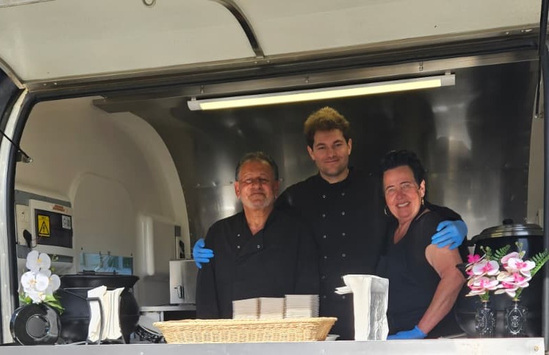 Robin und Adriano in unserem Foodtruck